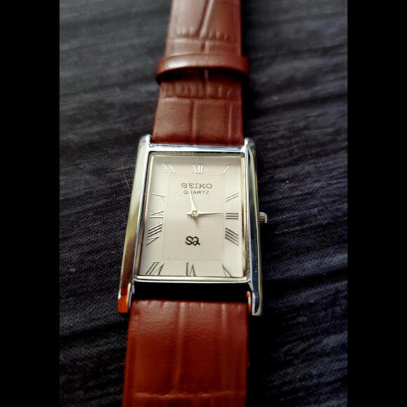 COPY - RARE Seiko Men Tank Watch Slv White Dial Brw - Picture 5 of 5